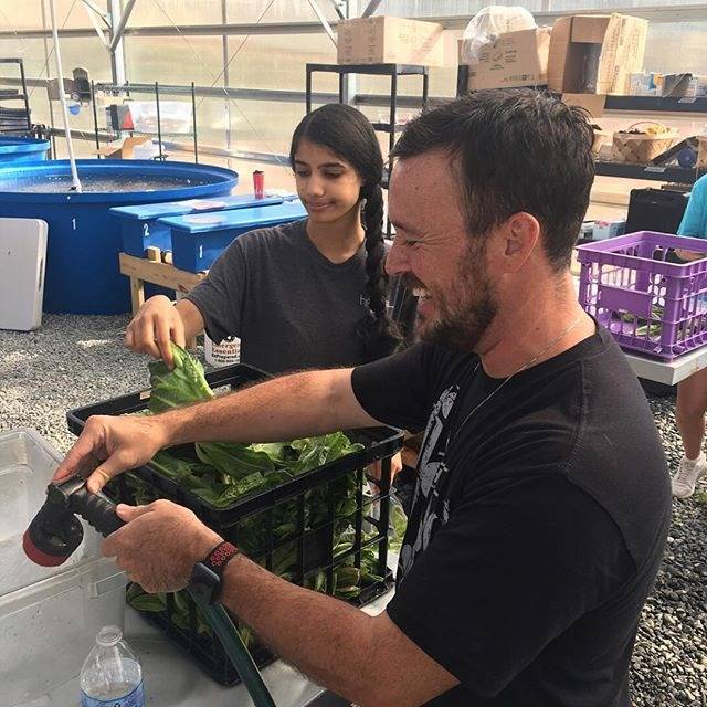 Photo 9 from Flood Student Missions