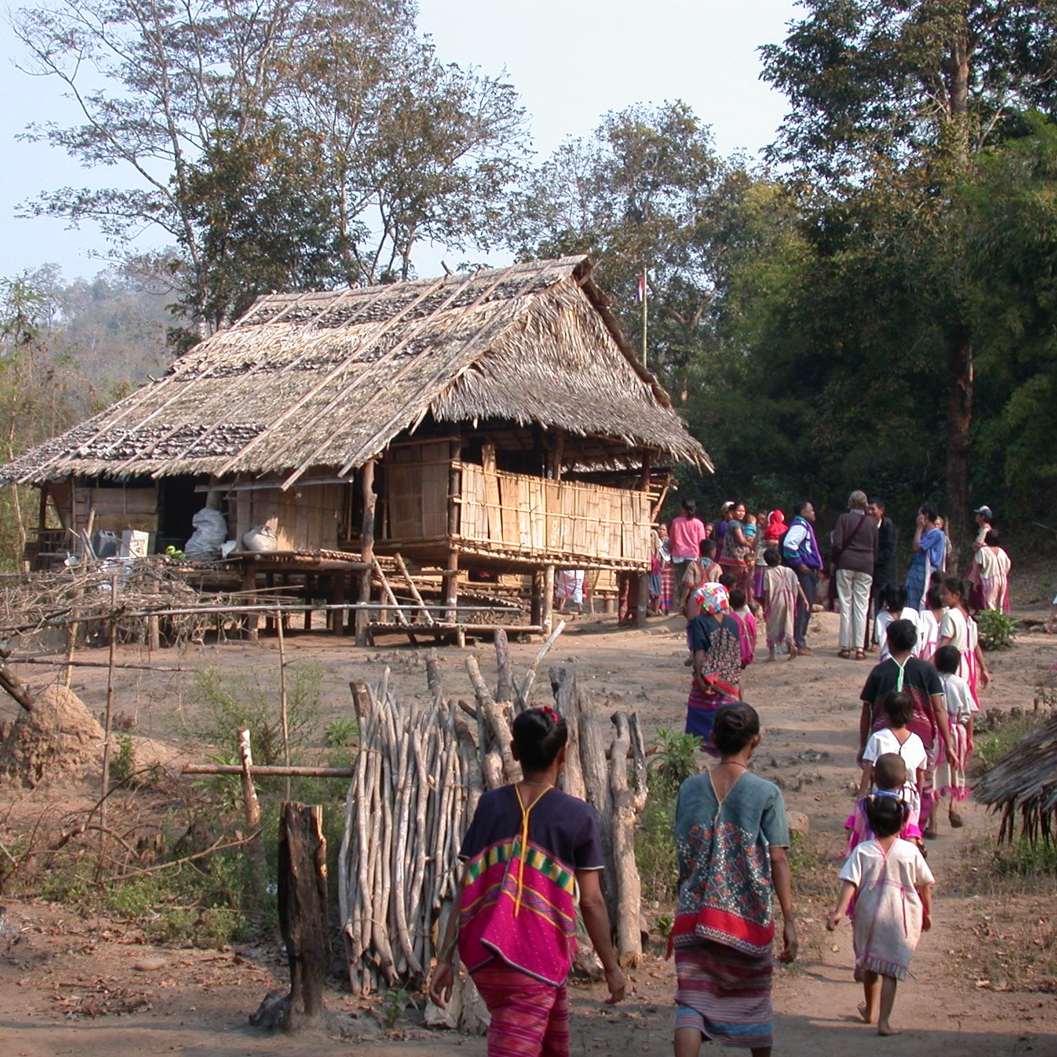 Photo 3 from Brackett Refugee Education Fund