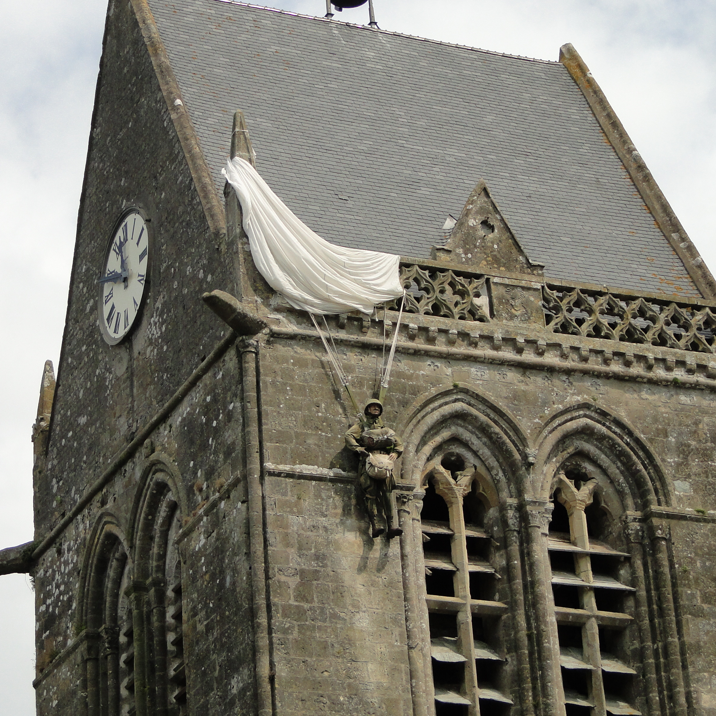 Photo 5 from American War Memorials Overseas, Inc.